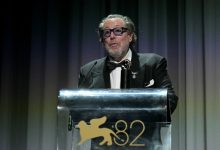 بعد تكريمه في مهرجان فينيسيا السينمائي 2025.. منْ هو المخرج العالمي جوليان شنابل وما هي أبرز أعماله؟