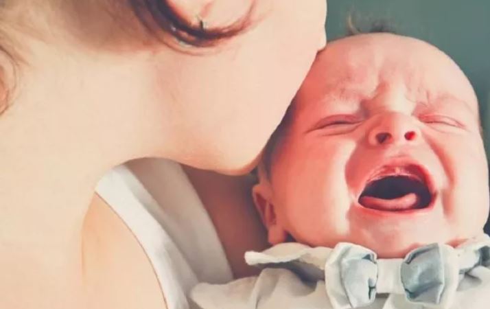 بكاء الأطفال.. شفرة خفية تترجمها حرارة الوجوه وتعيد تعريف الاستجابة البشرية