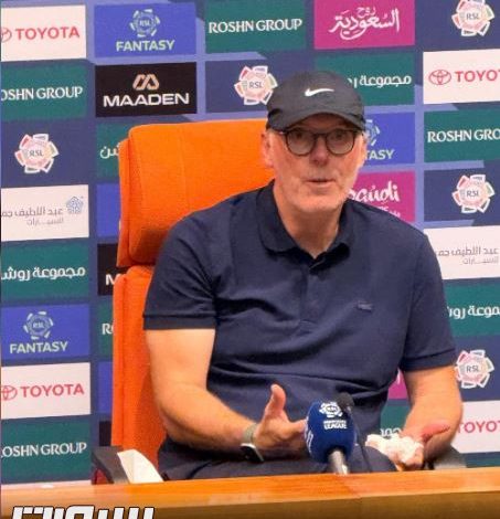 بلان يستبعد لاعبه قبل لقاء النصر