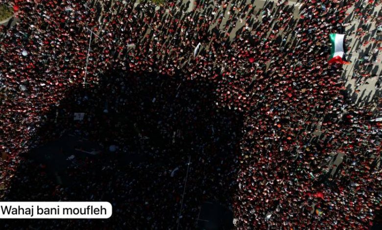 تظاهرات ضخمة في بلجيكا.. بطاقات ولافتات حمراء تطالب بوقف الإبادة في غزة