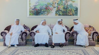 حمدان بن محمد يقدم واجب العزاء في وفاة حسين بن عبدالرحمن خانصاحب