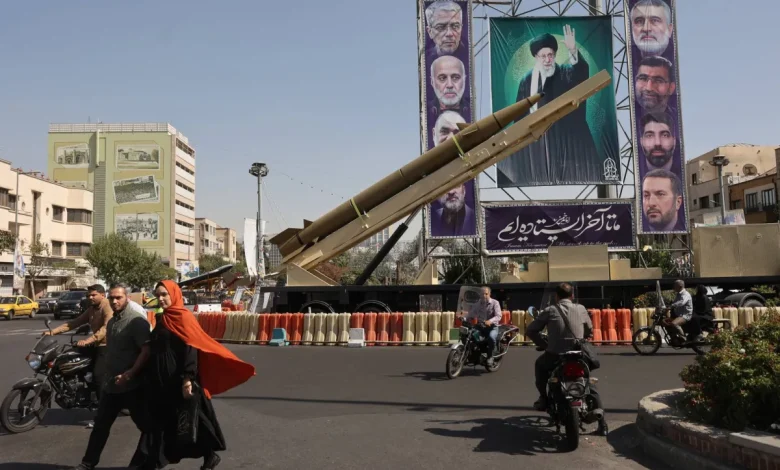 روايتان متضاربتان حول استئناف الحوار النووي بين واشنطن وطهران