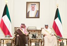 سمو ولي العهد يستقبل وزير الدولة السعودي بمناسبة زيارته للبلاد