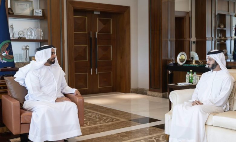 سيف بن زايد يلتقي رئيس الجهاز الوطني لمكافحة المخدرات