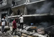 عشرات الشهداء في غزة.. الاحتلال يواصل تدمير الأحياء وتجويع السكان