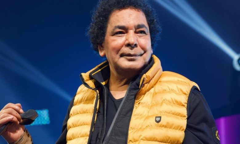 لقطات من حفل زفاف ابنة شقيقة محمد منير.. شهد على عقد القران