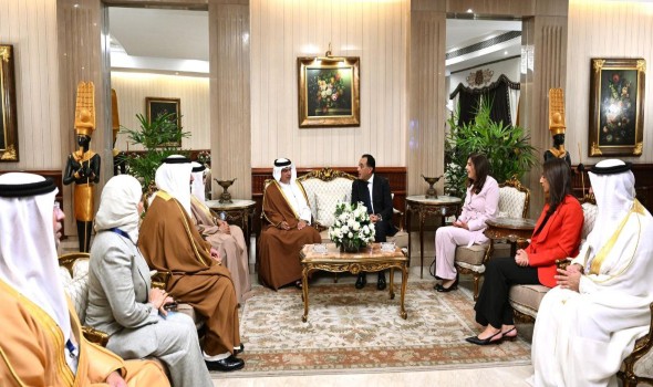 مباحثات موسعة بين مصر والبحرين بحضور الرئيس السيسي وولي العهد سلمان لتعزيز التعاون والتشاور حول القضايا الإقليمية