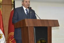 محافظ بورسعيد يتابع ملف تقنين الأراضي بمنطقة الشريط الملاصق للمجرى الملاحي