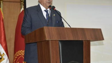 محافظ بورسعيد يتابع ملف تقنين الأراضي بمنطقة الشريط الملاصق للمجرى الملاحي