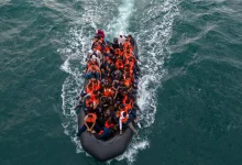 محكمة بريطانية تمنع مؤقتاً ترحيل طالب لجوء إريتري
