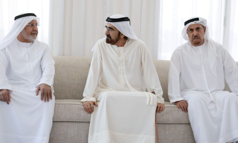محمد بن راشد يعزي في وفاة حسين بن عبدالرحمن خانصاحب