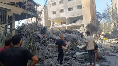 مراسل القاهرة الإخبارية: الاحتلال يكثف غاراته على مخيم النصيرات ومناطق شمال غزة