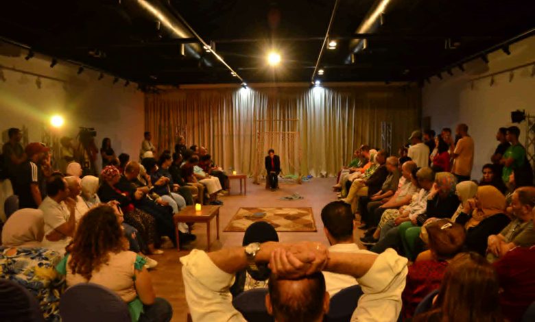 مهرجان إيزيس لمسرح المرأة يرفع شعار كامل العدد في أول أيام دورته الثالثة بعرضين لافتين