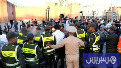 نقابة الصحافة ترفض "التعامل المهين"