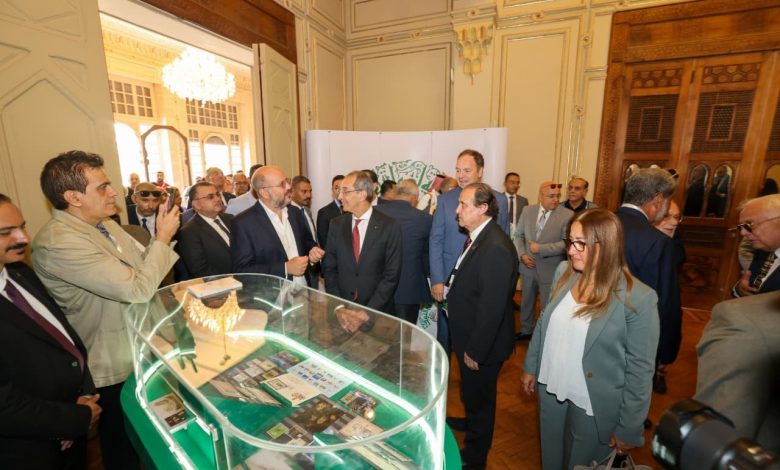وزير الاتصالات يفتتح معرض للطوابع البريدية والتاريخ البريدي بمركز إبداع مصر الرقمية - قصر السلطان حسين كامل