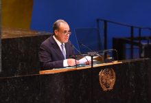 وزير الخارجية: يجب التوصل إلى حل شامل للأزمة اليمنية يحفظ حرية الملاحة وأمن البحر الأحمر