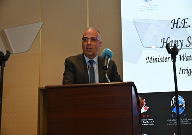 وزير الري: ندرة المياه لا تسمح بزراعة الصحراء بالقمح لتحقيق الاكتفاء الذاتي