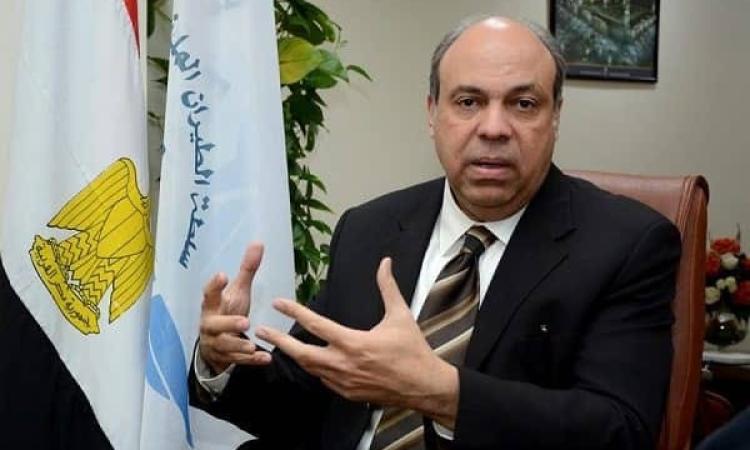 وزير الطيران المدني: ألغينا التعاقد مع الشركة المسئولة عن عجل مطار القاهرة.. ونؤكد منع دفع الإكراميات