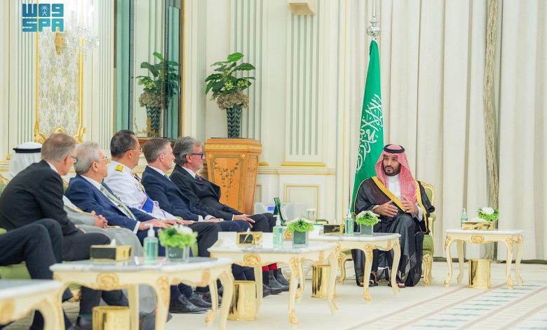 ولي العهد يتسلم أوراق اعتماد سفراء عدد من الدول الشقيقة والصديقة المعينين لدى المملكة