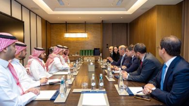 من اجتماع الاتحاديين السعودي والإسباني لكرة القدم.