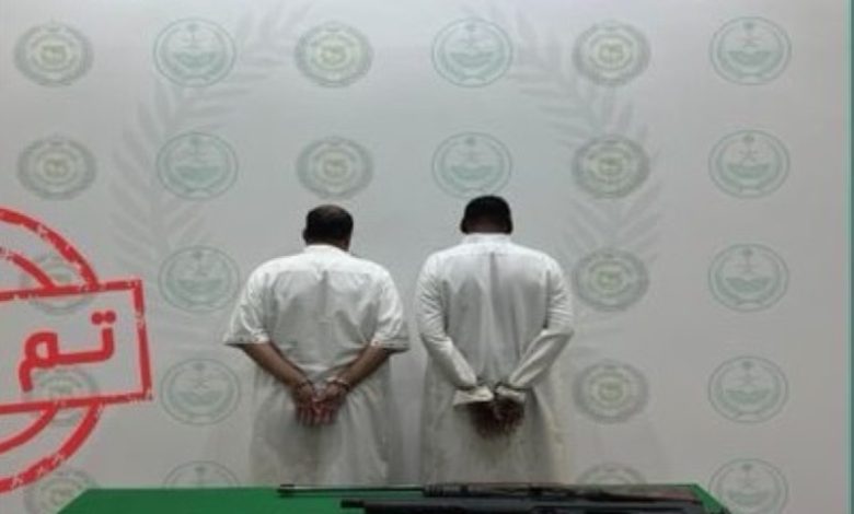 «مكافحة المخدرات» بالقصيم تقبض على مواطنَيْن لترويجهما مادتي الحشيش والإمفيتامين