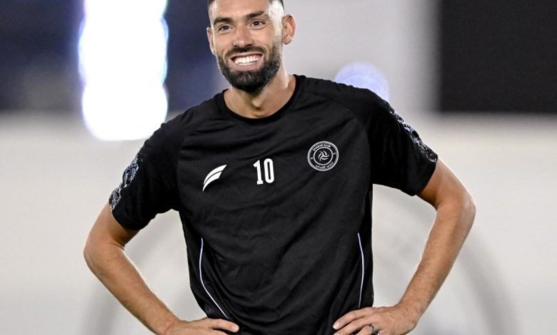 لاعب فريق الشباب كاراسكو.