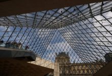 «لص سابق» حذّر من كارثة سرقة «اللوفر»!