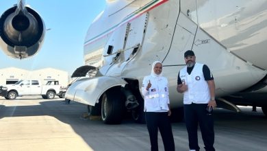 40 طناً من المواد الغذائية حملتها الطائرة الـ 15 إلى العريش ضمن الجسر الكويتي