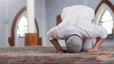 ما حكم الاستعاذة قبل القراءة في الصلاة؟..الإفتاء تجيب