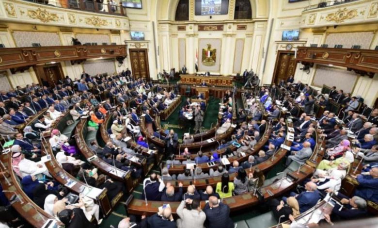 أستاذ قانون جنائي: بدائل الحبس الاحتياطي لم تطبق عمليا والرئيس يرسخ دولة القانون باعتراضه على بعض مواد الإجراءات الجنائية