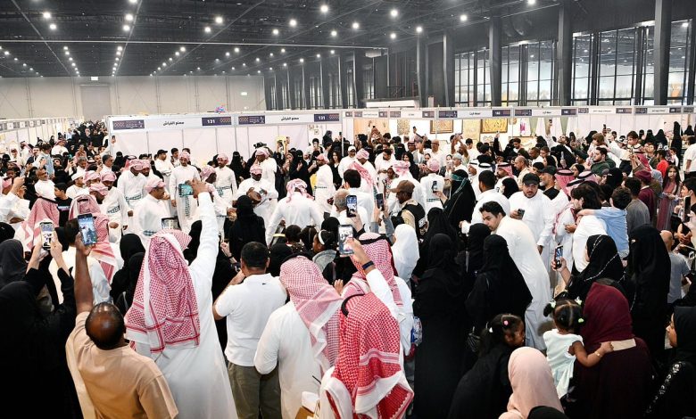 أعمال يدوية تتحول إلى دخلٍ مستدام في معرض الحرف بالخبر