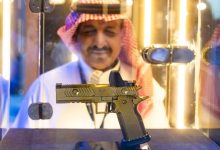 إصدارات خاصة وفريدة من الأسلحة العالمية بمعرض الصقور والصيد السعودي الدولي 2025