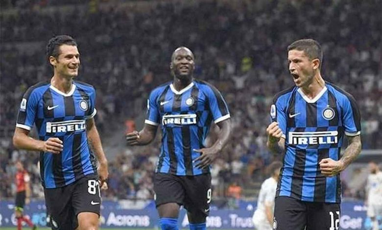 إنتر ميلان يهزم كريمونيزي برباعية ويتصدر الدوري الإيطالي مؤقتًا