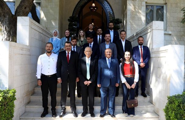 الأردن بقيادته الهاشمية ثابت على نهجه الإنساني...