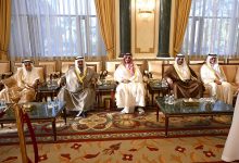 الأمير تركي بن محمد ينقل تعازي القيادة في وفاة الشيخ علي عبدالله الأحمد الجابر الصباح