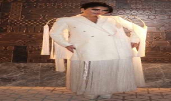 الأناقة الناعمة تميز إطلالات النجمات في أسبوع الأزياء بالرياض