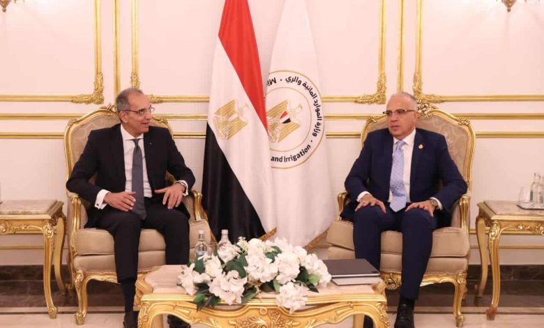 الاتصالات: توظيف الذكاء الاصطناعي لإدارة الموارد المائية بكفاءة بالتعاون مع وزارة الري