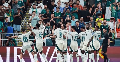 السعودية تفوز على إندونيسيا وتقترب من التأهل للمونديال