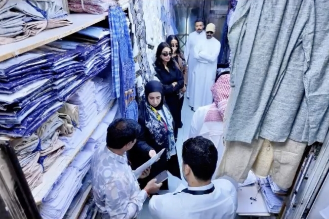 «القوى العاملة» تنفذ حملة تفتيشية موسعة على «المباركية»