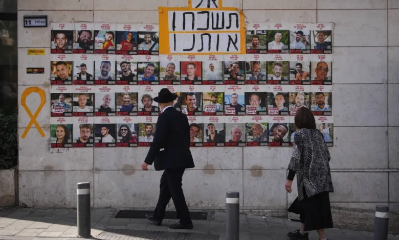 المرحلة الأولى تشمل إطلاق أكثر من 2000 معتقل فلسطيني