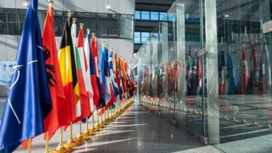 الولايات المتحدة تبلغ حلف الناتو نيتها تقليص وجودها العسكري في أوروبا الشرقية والحلف يصف الخطوة بأنها إجراء اعتيادي