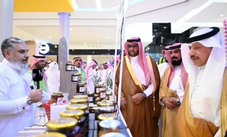 بيئة الخفجي تدشّن مهرجان العسل والتمر 2025
