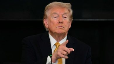 ترامب يهدد فنزويلا بتحرك "بري" قريباً
