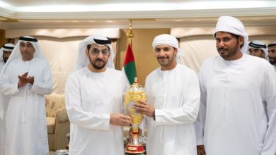 حمدان بن زايد يشهد منافسات فئة "الحقايق" في مهرجان الظفرة الـ3 لسباقات الهجن