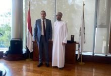رئيس البورصة يستقبل نظيره العُماني لبحث سبل التعاون المشترك