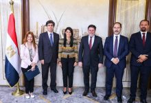رانيا المشاط تبحث مع وفد منظمة التعاون الاقتصادي والتنمية تطورات تنفيذ البرنامج القُطري مع المنظمة