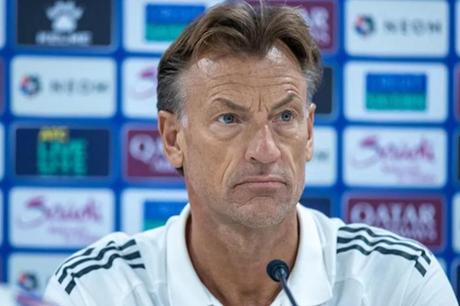 رينارد يستدعي نجم النصر إلى معسكر المنتخب السعودي في جدة