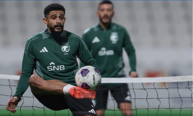 رينارد يضم العمري للمنتخب السعودي
