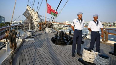 "شباب عُمان الثانية".. سفينة تُبحر بالتراث وتُخرّج جيلًا من البحّارة