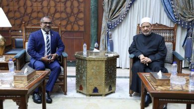 شيخ الأزهر يستقبل وزير خارجية المالديف: مستعدون لتدريب الأئمة هناك